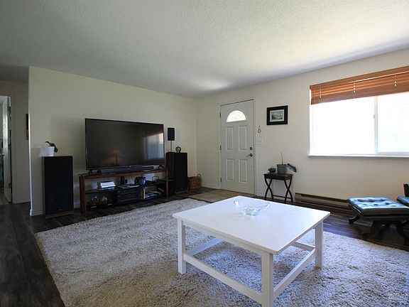 3rd image of 909 SE Algonquian Ct