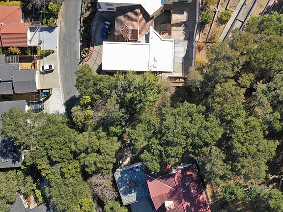 5th image of 39 Madera Ave