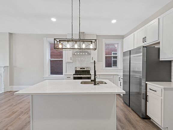 5th image of 3706 Fairview Ave #1