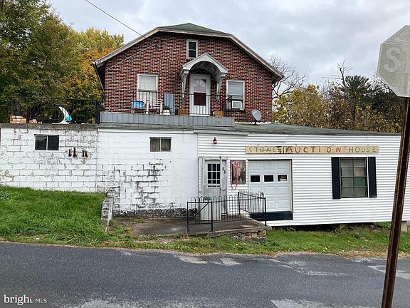 4th image of 36 E Hummelstown St