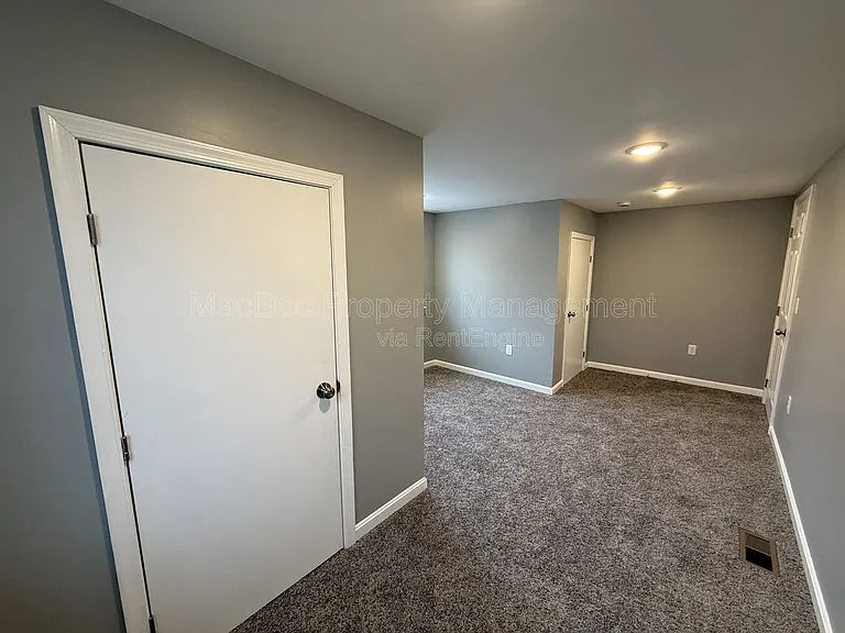11508 Catharpin Rd — Photo 17