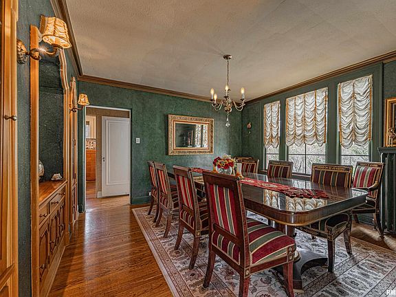 14th image of this home