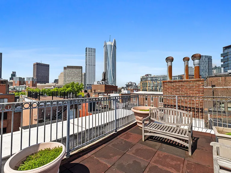 100 Salem St #9 — Photo 15