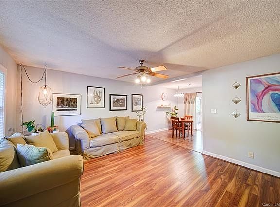 3rd image of 8635 Lochinvar Dr