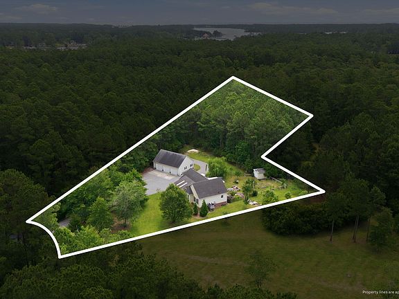 3rd image of 365 Arnetta Way S