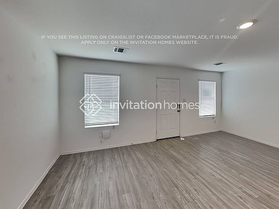 3rd image of 8306 Piedra Medina