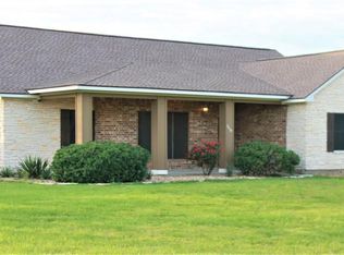 2527 Settlers Way Dr, Sealy, TX 77474