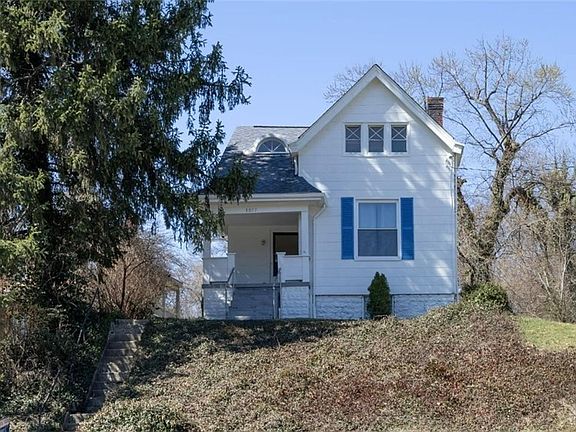2nd image of 3877 Vine St