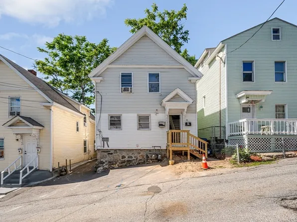 10 Prospect Ct, Lawrence, MA 01841