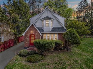 168 S Middletown Rd, Pearl River, NY 10965