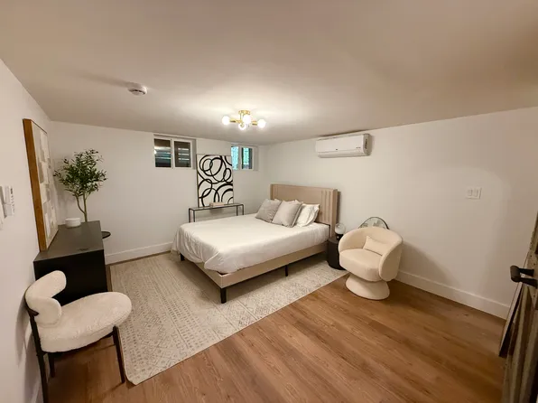 1853 Cornelia Street image 8 of 11