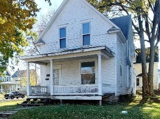1557 Washington Ave SE, Cedar Rapids, IA 52403
