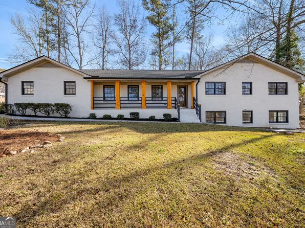 201 Smithstone Path, Fayetteville, GA 30214