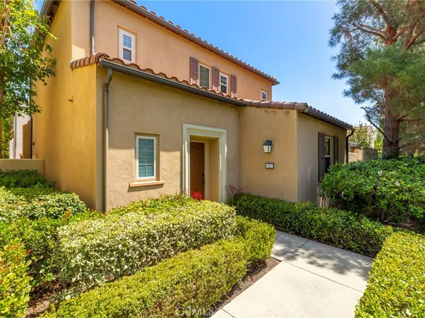 52 Scarlet Bloom, Irvine, CA 92618