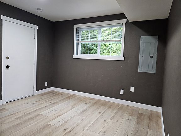 3rd image of 20209 103rd Pl NE