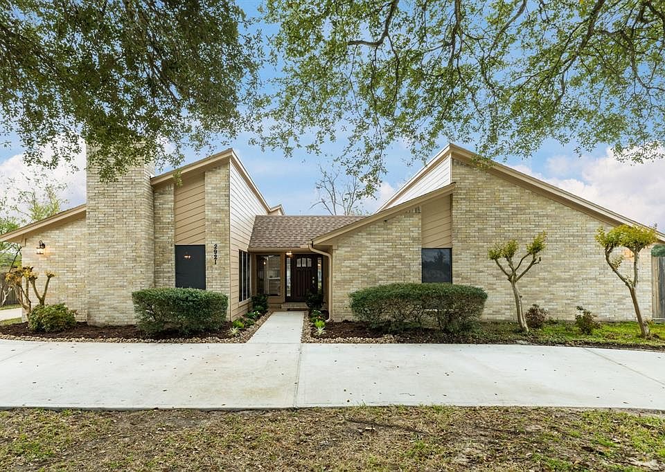 1st image of 2921 Dow Cir