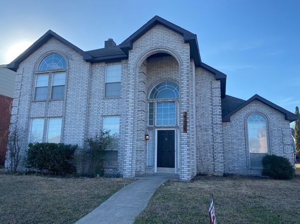 6105 Acapulco Dr