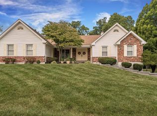 5 Cheval Ct, Florissant, MO 63031