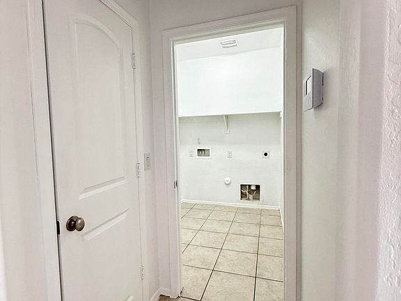 5th image of 30968 W PICADILLY Road
