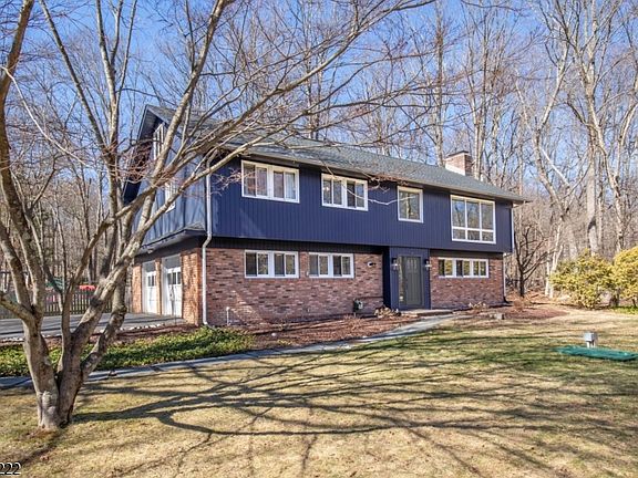 4th image of 29 Cora Lane