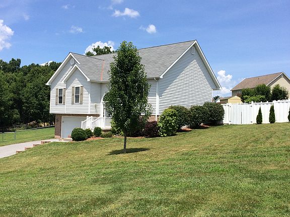 Side view & front/side yard