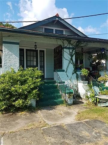 1st image of 934 Race St
