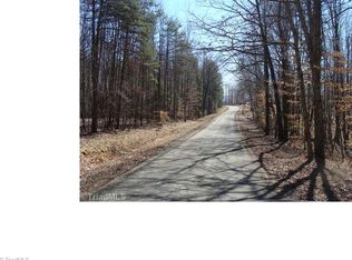 1493 Ridge Rd, Roaring River, NC 28669