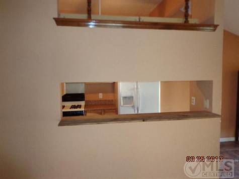 4th image of 3721 Breckenridge Dr