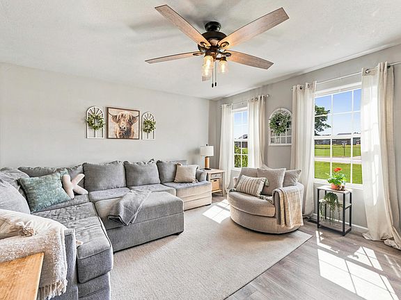 4th image of 47321 Silver Oaks Blvd
