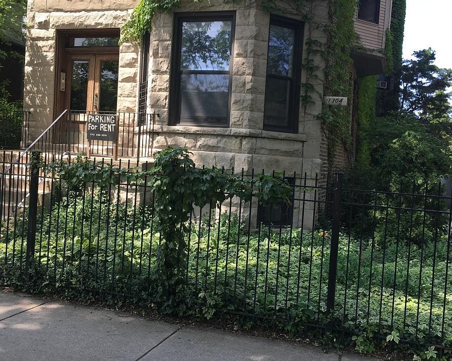 1st image of 1304 W Argyle St APT 3