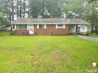 630 N Dunn St, Angier, NC 27501