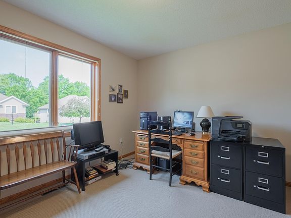 5th image of 2119 Park Pointe Dr