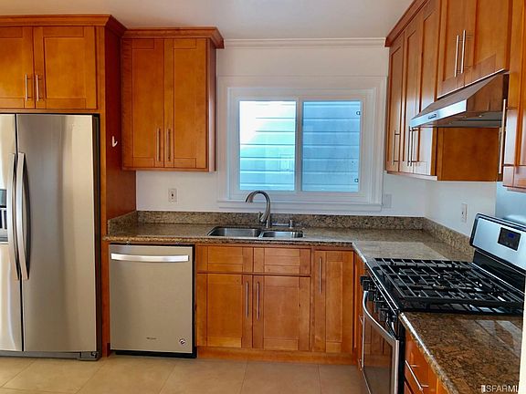 4th image of 2946 Taraval St