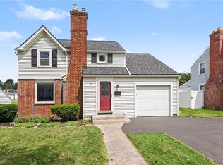 70 Thistledown Dr, Rochester, NY 14617