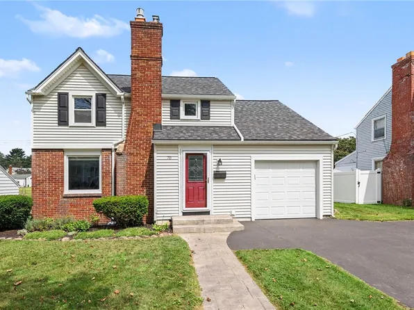 70 Thistledown Dr, Rochester, NY 14617