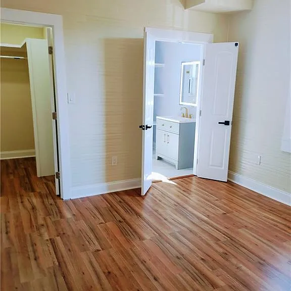 2717 Loyola Ave — Photo 12