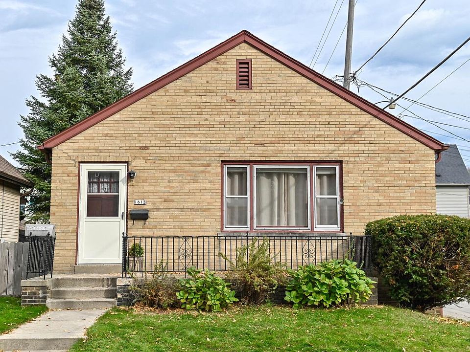 1st image of 1612 East Bradford AVENUE