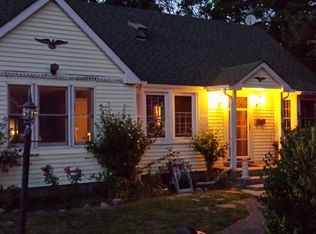 65 Park Ave, Blue Point, NY 11715
