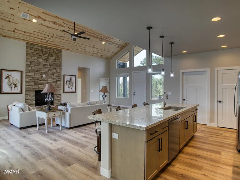 2141 W Whispering Springs Rd — Photo 4