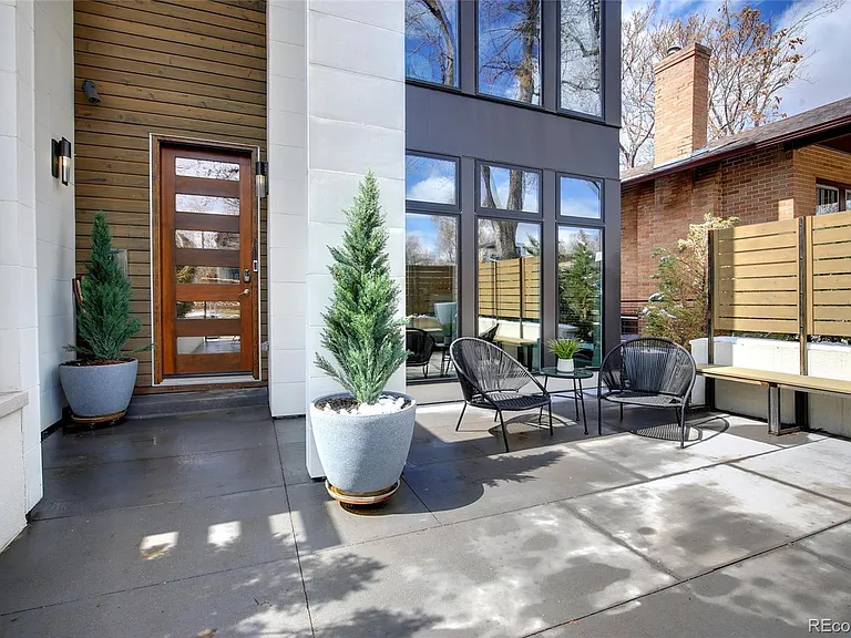 427 Milwaukee St — Photo 3