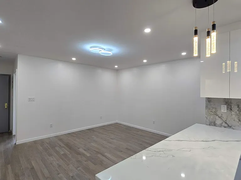 7318 12th Ave #1 — Photo 8