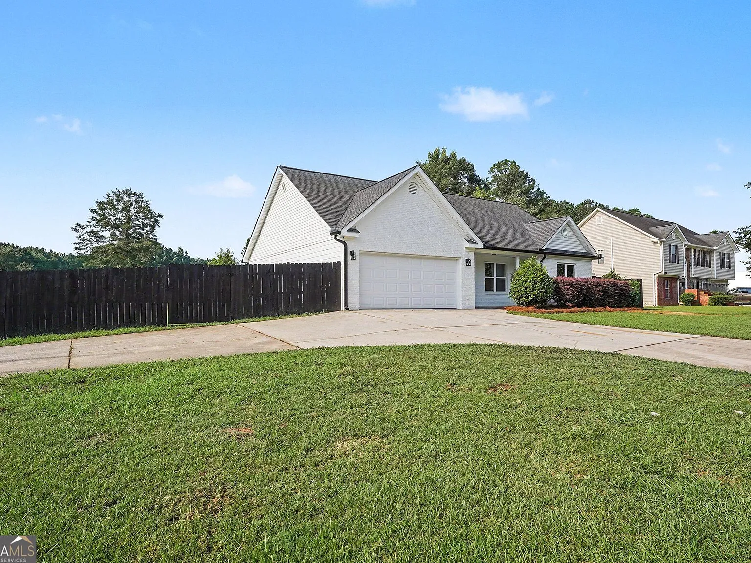 3 bed, 2.0 bath, 1821 sqft, $1,950 — Photo 4