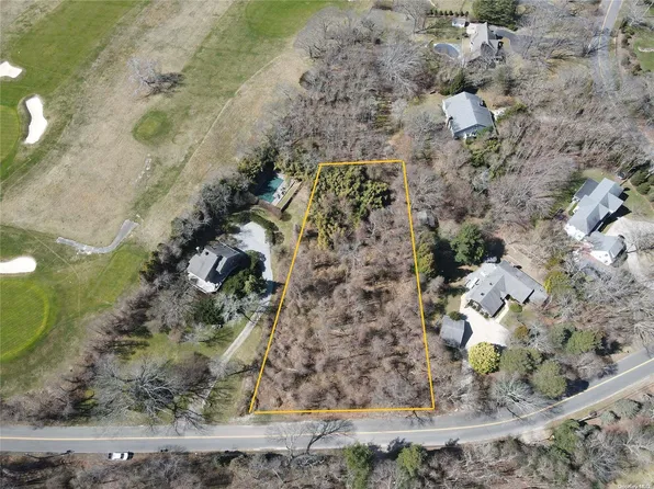 39 Gardiners Bay Drive, Shelter Island Heights, NY 11964