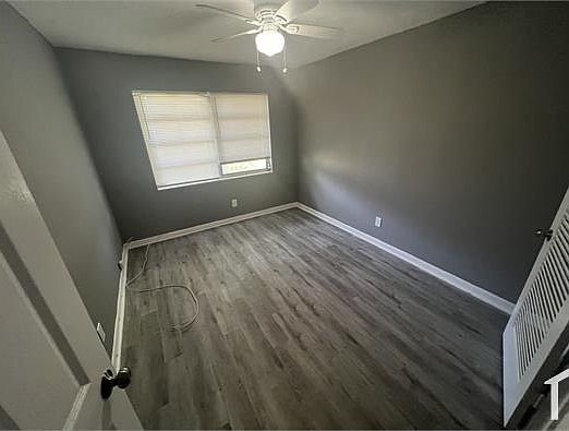 2nd image of 815 2nd St APT 3