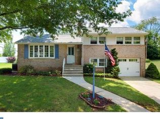 2512 Province Rd, Wyomissing, PA 19610