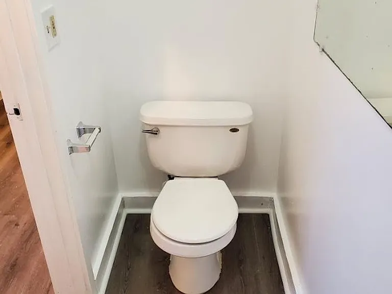 87 NE Harbor Ct — Photo 8