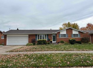31340 Roan Dr, Warren, MI