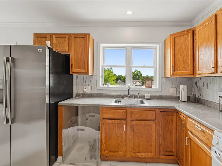 22 Chappelle St #3 — Photo 34