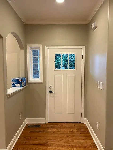 3 bed, 2.0 bath, 1950 sqft, $2,999 — Photo 3