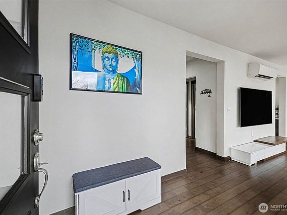 4th image of 18320 3rd Drive SE